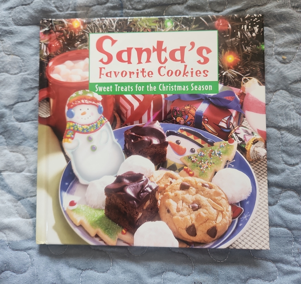 Santa's Favorite Cookies Recipe Book